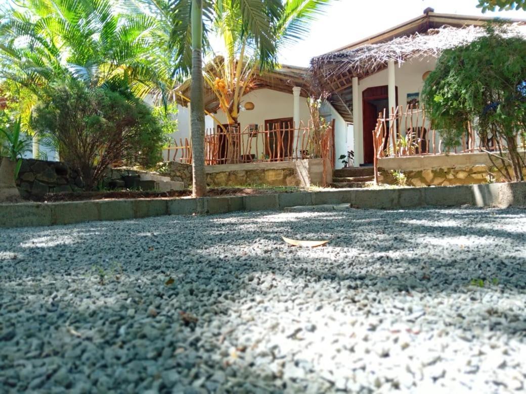 Hotel Mamba Tangalle Exterior foto
